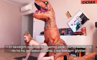 ADRİANNE BLACK